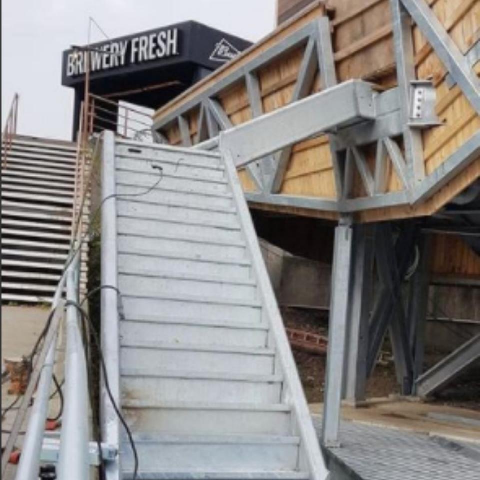 Why You Should Work With Skilled Steel Fabricators 